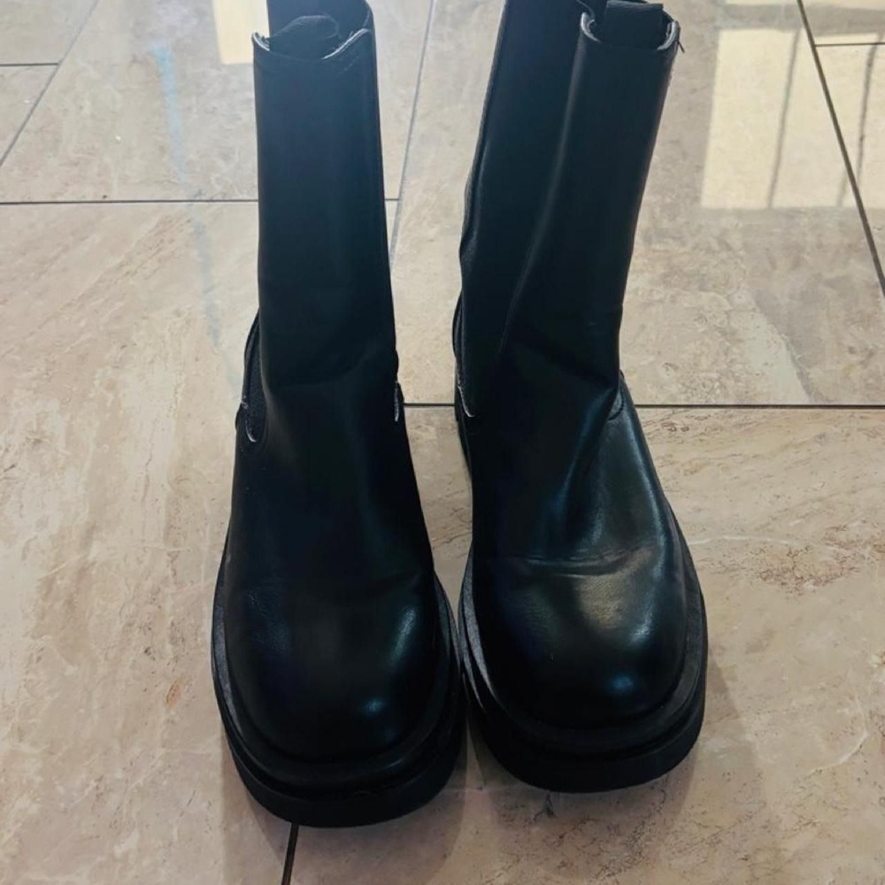 Black Leather Chelsea Boots Chunky Lug Sole Platform Mid Calf Women Shoes